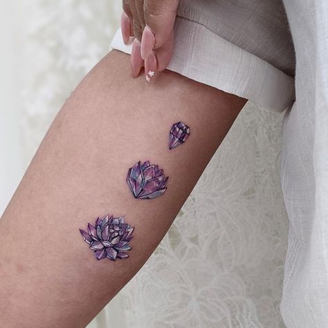 Sailor Moon Silver Crystal Tattoo, Sailor Moon Crystal Tattoo, Silver Crystal Tattoo, Sailor Moon Flash Tattoo, Silver Crystal Sailor Moon, Moon Crystal Tattoo, Magical Girl Tattoo, Sailor Pluto Tattoo, Sailor Moon Silver Crystal