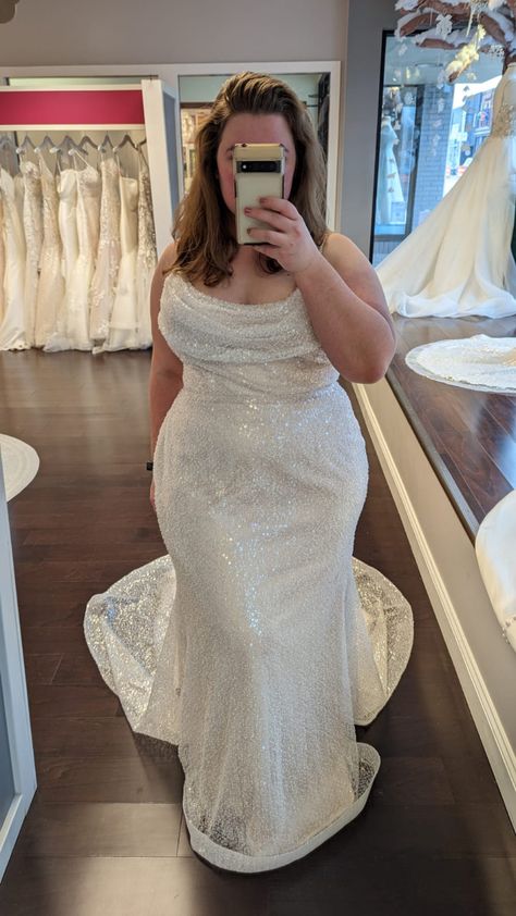 Plus Size Fit And Flare Wedding Dress, Fit And Flare Wedding Dress With Sleeves, Plus Wedding Dresses Curvy Bride, Curvy Bride Dress, Plus Size Mermaid Wedding Dress, Plus Wedding Dress, Wedding Gown Plus Size, Fat Bride, Wedding Dress With Corset