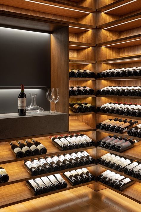 Wine Rooms In House Modern, Wine Seller Ideas, Wine Room Ideas In House, Modern Wine Room, Wine Cellar Wall, Contemporary Wine Cellar, Wine Room Design, Wine Cellar Racks, Wine Cellar Basement