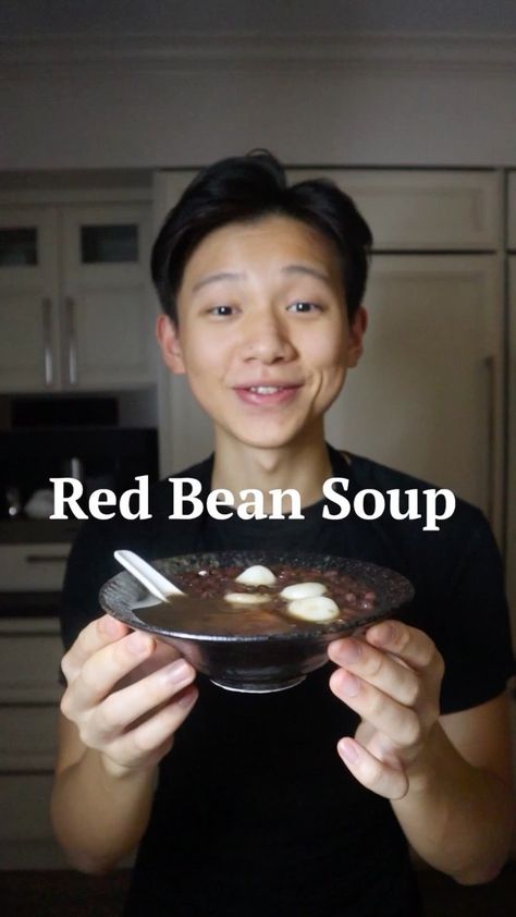 chez.jorge on Instagram: SWEET RED BEAN SOUP (紅豆湯) with soft, chewy tang yuan. ♨️ One of my favorite traditional desserts. It’s quite the ubiquitous one amongst… Soy Bean Paste Stew, Chinese Red Bean Dessert Soup, Red Bean Paste Dumplings, Red Bean Dessert Chinese, Fasolatha Soup Canned Beans, Red Bean Soup, Sweet Red Bean, Red Beans, Bean Soup