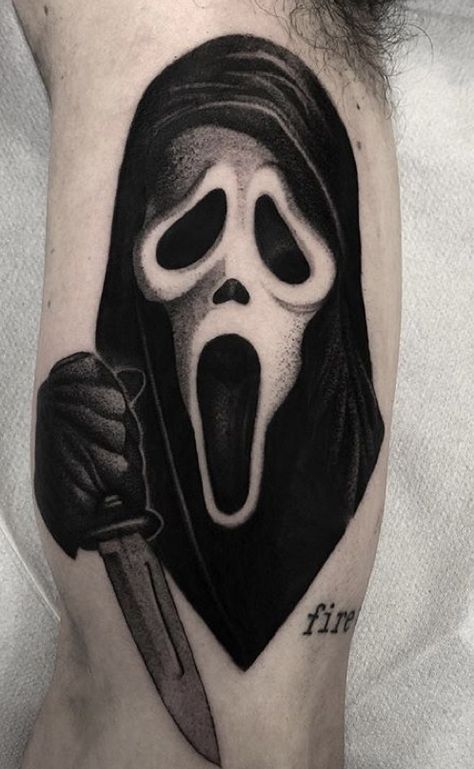 Horror Character Tattoos, Ghostface Tattoo Stencil, Ghostface Tattoo Drawing, Ghostface Sleeve Tattoo, Ghost Face Tattoo Design, Ghostface Thigh Tattoo, Ghostface Tattoo Design, Scream Tattoo Ghostface, Scary Movie Tattoos