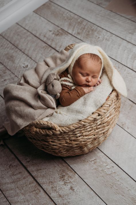 Newborn Photo shoot bunny boy Newborn Bunny Photoshoot, Baby Dedication Party, Newborn Photos Boy, Easter Photoshoot, Boy Photo Shoot, Bunny Boy, Newborn Photo Shoot, Newborn Pics, Spring Photoshoot