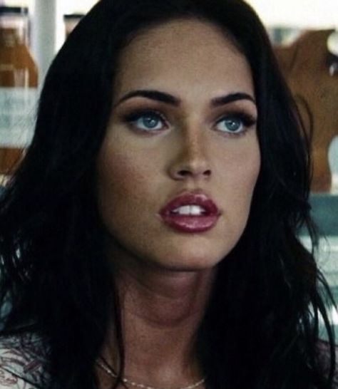 Megan Fox Transformers 2009, Fox Eyebrows, 2009 Makeup, Megan Fox 2009, Megan Fox Eyebrows, Megan Fox Transformers, Megan Fox Makeup, Transformers 2, Megan Fox