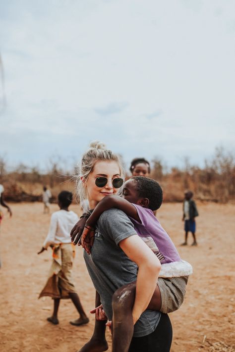 Já ta chegando Here I Am Lord, Selamat Hari Valentine, Mission Work, Missions Trip, Future Life, Travel Goals, Zambia, Travel Inspo, Travel Aesthetic