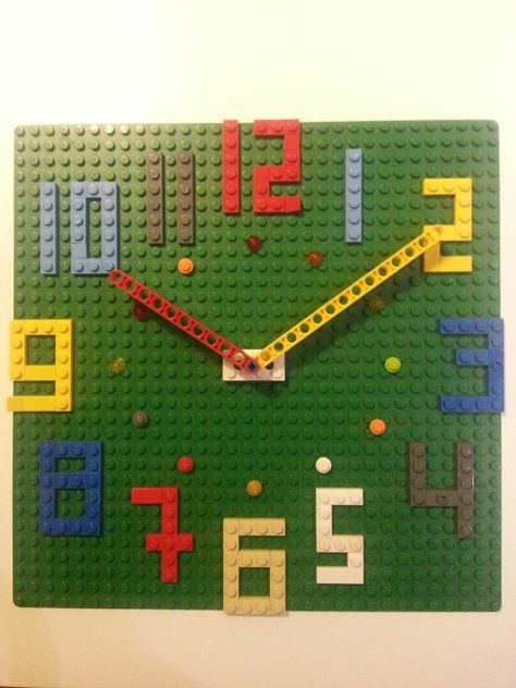 Lego Clock Diy, Lego Clock, Christmas Cards Handmade Diy, Upcycle Toys, Easy Lego Creations, Lego Challenge, Lego Diy, Lego Activities, Lego Toys