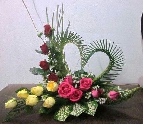 Rose Ideas, Valentine Flower Arrangements, Tropical Floral Arrangements, Tropical Flower Arrangements, Large Flower Arrangements, Church Flower Arrangements, Creative Flower Arrangements, Flower Arrangements Simple, Flowers Ideas