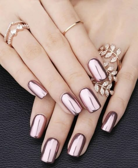 Winter Nails Gel, Rose Gold Nails Design, Gold Chrome Nails, Gold Nail Designs, Chrome Nails Designs, Gold Nail, Her Nails, Rose Gold Nails, Metallic Nails