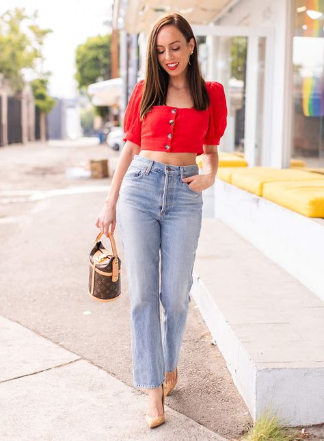 Sydne Style shows how to wear a crop top for summer outfit ideas #croptop #highwaist #jeans #denim @sydnesummer Denim And Blouse Outfit, Crop Top Shirt Outfits With Jeans, Crop Blouse Outfit, Crop Tops With Jeans, Red Crop Top Outfit, Crop Top Outfits Classy, Outfit Ideas Western, Crop Top And Jeans, Crop Top Jeans