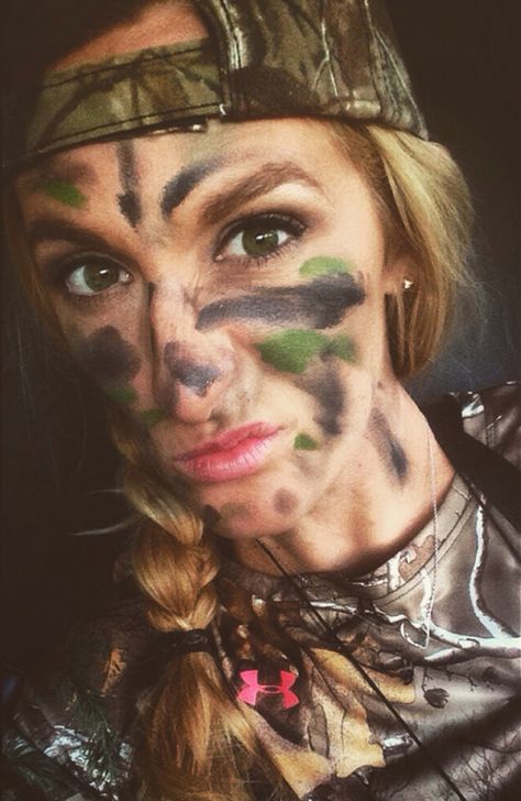 Army Face Paint, Hunting Face Paint, Camo Makeup, Camo Face Paint, Face Paint Ideas, Spirit Days, Camouflage Makeup, Face Painting Easy, Face Paintings