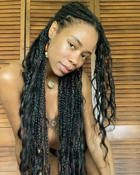 skylar 🐝 (@angelpickney) • Instagram photos and videos Edgy Black Women, Pretty People, Hair Wrap, Black Women, Dreadlocks, Instagram Photos, Photo And Video, Instagram Photo, Hair Styles