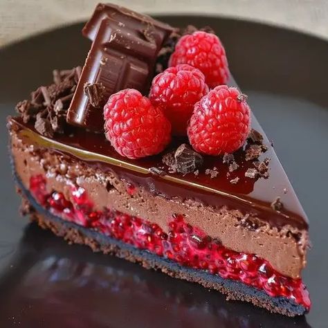 Chocolate Cheesecake Recipe: Berry Bliss Delight - optimal recipes Dark Chocolate Cheesecake Recipes, Optimal Recipes, Chocolate Cheesecake Recipe, Chocolate Raspberry Cheesecake, Raspberry Desserts, Chocolate Cheesecake Recipes, Chocolate Raspberry Cake, Chocolate Souffle, Berry Cheesecake