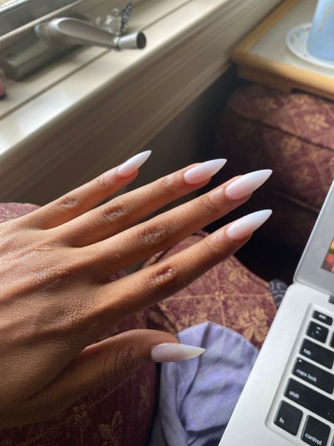 Matte Milky Nails, Milly White Nails, Milk White Nails, White Stiletto Nails, Matte White Nails, Material Gworl, Neutral Nail, Summer Acrylic, Milky Nails