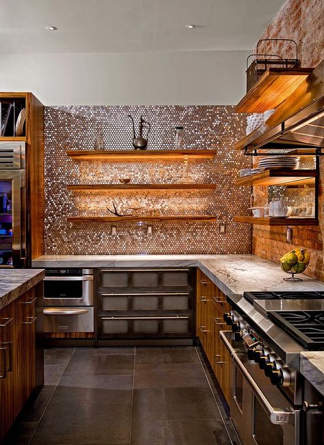 Copper penny tile backsplash brings glamour to the kitchen [Design: Superior Woodcraft / Threshold Interiors / Randl Bye] Cooper Backsplash, Shelves Lighting, Penny Wall, Penny Tile Backsplash, Creative Kitchen Backsplash, Penny Tiles, Penny Backsplash, Copper Kitchen Backsplash, Bar Background