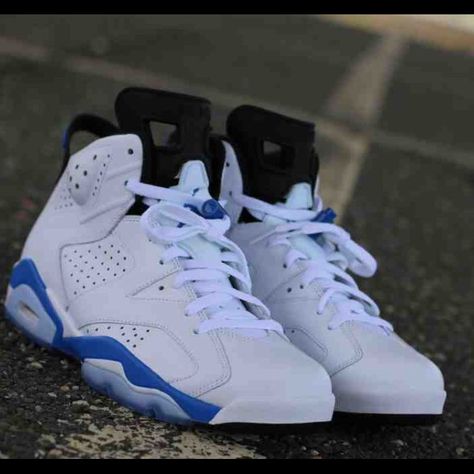 Air Jordan 6 Retro, Jordan 6 Retro, Shoes Sneakers Jordans, Nike Air Jordans, Fresh Shoes, Hype Shoes, Nike Free Shoes, Air Jordan 6, Nike Shoes Outlet