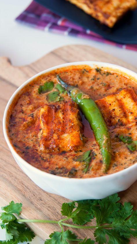 Always Hungry: Grilled Tandoori Paneer in creamy Sauce Tandoori Paneer, Paneer Masala, Paneer Dishes, Indian Veg Recipes, Indian Curries, Food Indian, Punjabi Food, Curry Recipes Indian, Veg Dishes