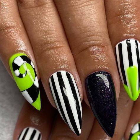 Battle Juice Nails, Beetleguese Nails, Beetle Juice Nails Designs, Bettle Juice Nail Ideas, Beetlejuice Nails Short, Beetlejuice Nails Acrylic, Beetlejuice Nail Art, Beetle Juice Nails, Beetlejuice Nails