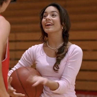 Gabriella High School Musical Outfit, Gabriella Montez Outfits Hsm 1, Gabriella Montez Icons, Gabriela Montez Outfits, Gabriella High School Musical Outfits, Gabriella Montez Aesthetic, Gabriella Montez Outfits, High School Musical Outfits, High School Musical Gabriella