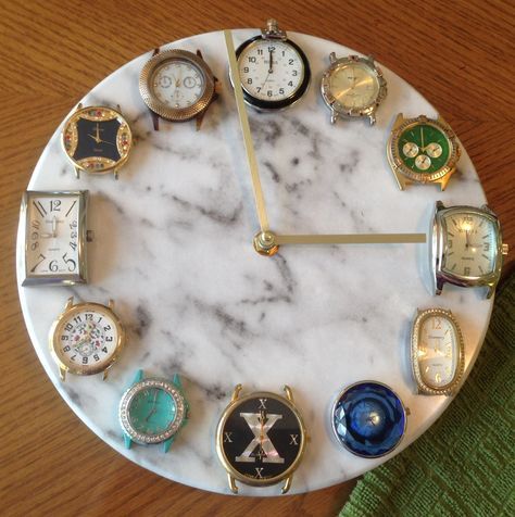 Vintage Watch Repurposed, Ideas For Old Watches, Upcycled Clocks Ideas, Things To Do With Old Watches, Old Watches Repurposed, Watch Crafts Ideas, Repurpose Jewelry Ideas, Diy Wall Watch, Old Watches Crafts Ideas