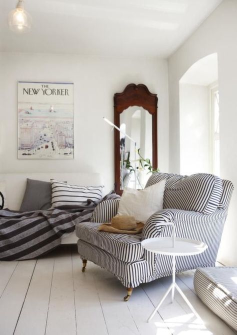 Ideas for an eventual upstairs redo. I like the white, rustic, relaxed feel. Howard Sofa, Nautical Room, Striped Chair, Seaside Style, Nautical Home, Modern Country, A Living Room, Home Fashion, 인테리어 디자인