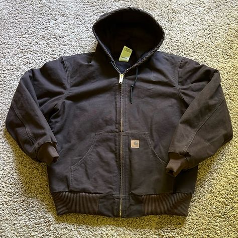 Size Medium; Regular, Color J130 Dkb (Dark Brown,) Manufactured 10/2008. Measures Approximately 26.5” From Armpit To Armpit. Inside Pockets. Jacket Is In Excellent Condition, Has Been In Storage And Appears Unworn But Doesn’t Have Original Store Tags. Writing On Label Tags Is Slightly Faded On Left Side. Pet & Smoke Free Home. Dark Brown Zip Up Hoodie, Winter Jackets Grunge, Cozy Winter Jackets, Dark Brown Carhartt Jacket, Single Clothing Items, Cathartic Hoodie, Cute Coats For Winter, Carhartt Zip Up, Brown Carhartt Jacket Outfit