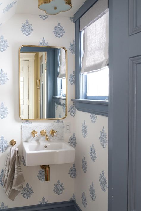 Latest Bathroom Designs, Blue And White Wallpaper, Latest Bathroom, Bathroom Design Trends, Up House, Blue Bathroom, Bathroom Wallpaper, Under Stairs, Décor Diy