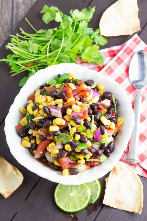 When I need a quick crowd-pleasing dish that doesn't require any cooking, my first go-to is this simple Black Bean and Corn Salad recipe. Corn And Black Bean Salad, Ww Appetizers, Weight Watchers Appetizers, Corn And Black Bean, 4th Of July Recipes, Easy Homemade Salsa, Caviar Recipes, Weight Watchers Snacks, Weight Watchers Smart Points