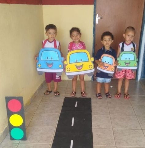 Traffic Light Activities, Transportation Theme Preschool, Transportation Activities, Pe Activities, January Activities, Community Helpers Preschool, Transportation Preschool, All About Me Preschool, Dramatic Play Preschool