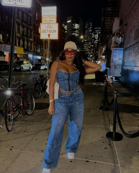 pictures for my future memoir ✍🏾🎞️ thank you for allowing me to attend your #nyfw show @geechi_vigilantes 🖤 excited to witness your journey! outfit tagged 🤍 Kehlani Aesthetic Outfits Concert, Aesthetic Outfits Concert, Kehlani Concert Outfit, Journey Outfit, Kehlani Aesthetic, Kehlani Concert, Outfits Concert, Kehlani, My Future