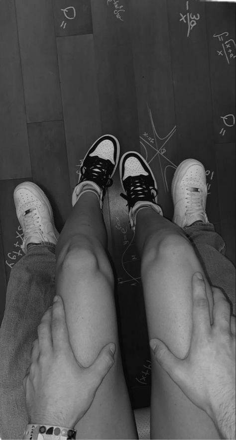 black and white picture of girlfriends legs with her boyfriends hands on it while they both wear cool nike shoes Love Partner Photos, Aesthetic Couple Photos Without Face, Holding Thigh Couple, Holding Thigh Couple Aesthetic, Couple Pic Without Face, Yandere Bf, Indie Couple, Cuddle Pictures, Gf Goals