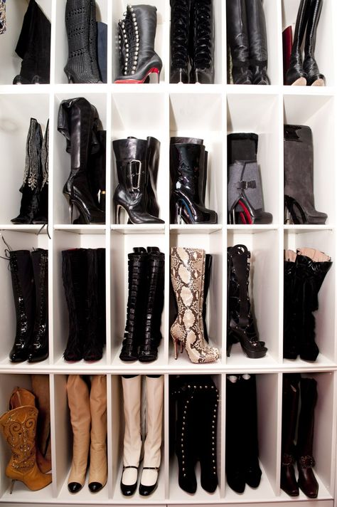 Boot Storage-> good Idea #closet #storage #organization #shelving #boots Shoe Website, Ideas De Closets, Maximize Closet Space, Boot Organization, Boot Rack, Boot Storage, Shoe Websites, Dream Closets, Closet Inspiration