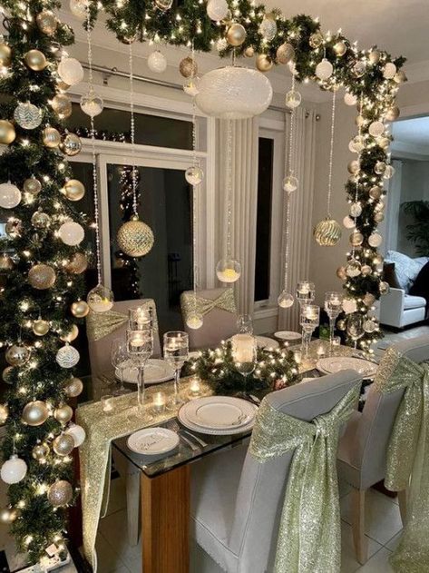 50+ Cozy and Creative Small Apartment Christmas Decor Ideas | HubPages Christmas Decorations Apartment, Christmas Apartment, Christmas Party Themes, Christmas Decor Inspiration, Christmas Themes Decorations, Christmas Wonderland, Christmas Table Settings, Christmas Tree Themes, Decoration Christmas