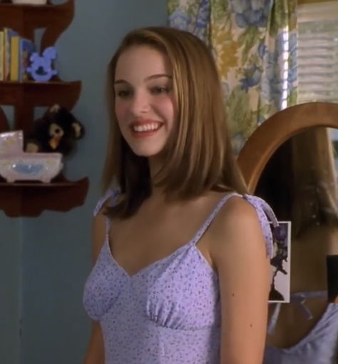 Where The Heart Is Movie Natalie Portman, Natalie Portman Where The Heart Is, Natile Portman 90s, Novalee Nation, Natalie Portman Short Hair, Golden Brown Hair Color, 2000s Girl, Clueless Outfits, Marilyn Monroe Photos