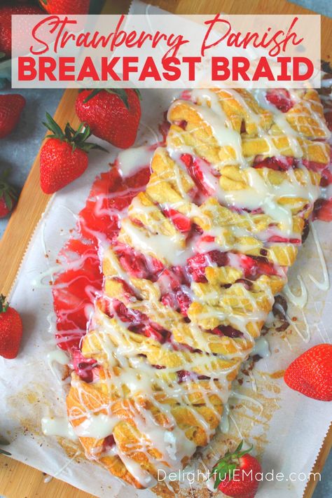 Danish Braid Recipes, Strawberry Strudel Recipes, Butter Braids Recipe, Breakfast Braids, Food Braids, Strawberry Breakfast Recipes, Strawberry Danish Recipe, Strawberry Cream Cheese Danish, Butter Braid