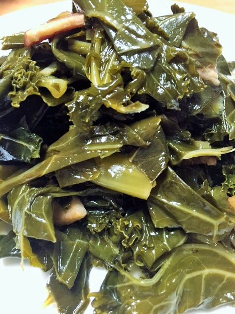 Best Southern Collard Greens Recipe, Kale Cooked Like Collard Greens, Kale Collard Greens Recipe, How To Cook Kale Greens, Southern Kale Greens, Collard Greens And Kale Recipe, Kale And Collard Greens Recipes, How To Cook Kale Greens On Stove, How To Cook Kale Recipes