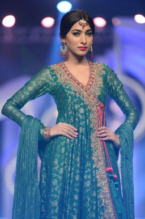 Loving the angrakha Pretty Suits, Angrakha Style Dresses, Bridal Couture Week, Angrakha Style, Long Frock, Pakistani Wedding Outfits, Desi Clothes, Fashion Design Dress, Pakistani Bridal Wear