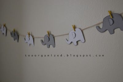 DIY elephant garland for the nursery Elephant Baby Rooms, Diy Elephant, Elephant Garland, Nursery Diy, Changing Tables, Giraffe Nursery, Baby Elefant, Trendy Baby Nursery, Elephant Room