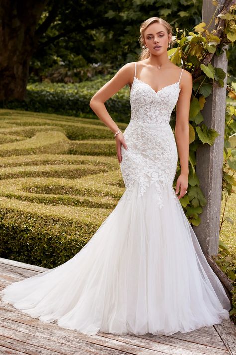 Wedding Dress With Sweetheart Neckline, Fishtail Wedding Dress, Wedding Dresses Mermaid Sweetheart, Wedding Dresses Sweetheart Neckline, Dress With Sweetheart Neckline, Sophia Tolli, Wedding Dresses With Straps, Wedding Gowns Mermaid, Sweetheart Wedding Dress