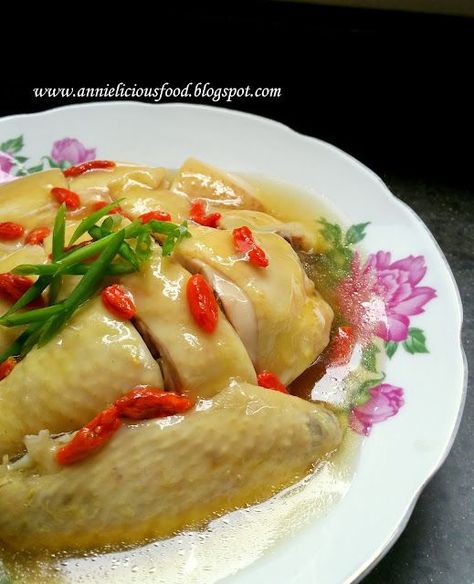 Steamed Chicken Recipes, Steam Chicken Recipe, Royal Chicken, Steam Chicken, Confinement Food, Kong Recipes, I Love Life, Chinese Chicken Recipes, Cantonese Food