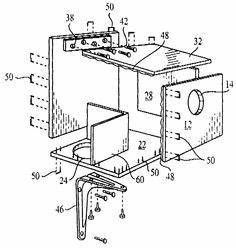 Bird Houses Plans, Build A Tree House, Squirrel Feeder Diy, Squirrel House, How To Build Abs, Squirrel Home, Squirrel Feeders, Bat House, Squirrel Feeder