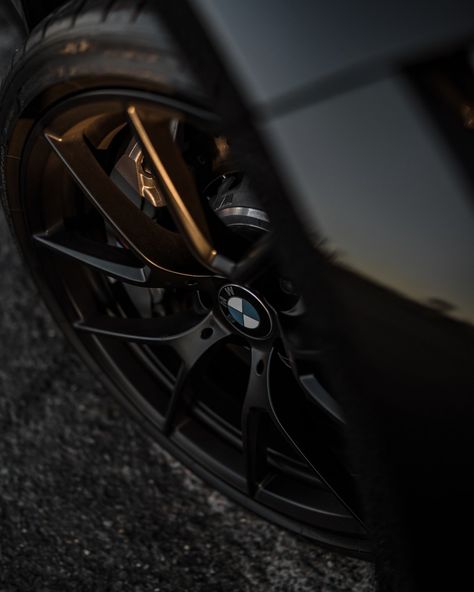 Car Detail Photography, Car Photography Aesthetic, Bmw Aesthetic, Bmw Photography, Men Cars Photography, Vehicle Photography, Racing Photography, Summer Instagram Pictures, M3 F80