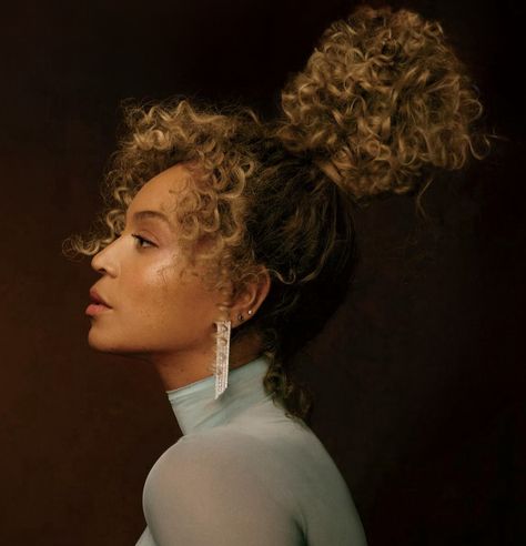 Essence Magazine, Issue Magazine, Beyonce Knowles Carter, Beyonce Knowles, April 2024, Beyonce, Curly Hair, Portal, Essence