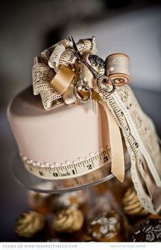 Do you know someone who has a talent for one of these wonderful hobbies?  These beautiful cakes would be a perfect way to surprise that person at a birthday party, or maybe even a bridal shower.  I… Sewing Cake, Gateaux Cake, Unique Cakes, Novelty Cakes, Special Cake, Gorgeous Cakes, Occasion Cakes, Love Cake, Fancy Cakes