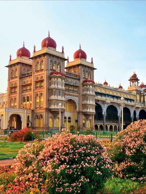 Mysore Palace. Mysore Place Images, India Famous Place, Karnataka Famous Places, Mysore Palace Photoshoot, Mysore Palace Painting, Mysore Photoshoot, Mysore Palace Aesthetic, Indian Palace Aesthetic, Mysore Palace Photography