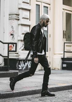 Harness Boots Outfit, Zayn Malik Hair, Harness Boots Men, Johnny Edlind, Zayn Malik Hairstyle, Gigi Hadid And Zayn, Zayn Malik Style, Boots Men Outfit, Zayn Malik Photos