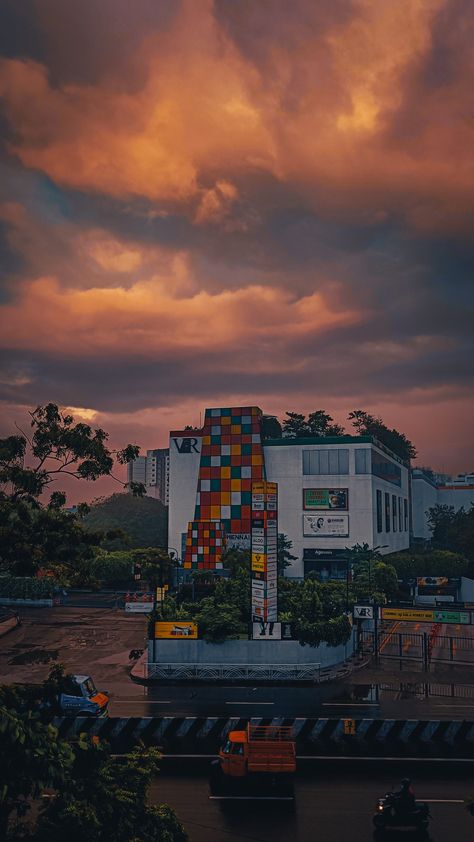 Kolkata Night Aesthetic, Old Kolkata Aesthetic, Kolkata Asthetic Pic, Orange City Nagpur, Ahmedabad Old City Photography, Times Square, Travel