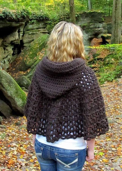 Capelet Crochet, Hooded Capelet, Crochet Capelet Pattern, Crochet Hats Free Pattern Ladies, Crochet Caplet, Crochet Cape Pattern, Capelet Pattern, Crochet Baby Poncho, Crochet Capelet