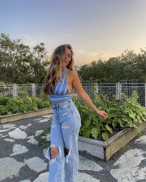 Jean Halter Top Outfit, Blue Halter Top Outfit, Halter Tank Top Outfit, Halter Tops Outfit, Denim Halter Top, Striped Halter Top, Blue Halter Top, Sleeveless Outfit, Tank Top Outfits