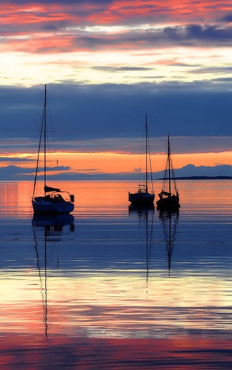 Latest Torridon & Shieldaig photos Sailboat Painting, Boat Art, Boat Painting, Seascape Paintings, Sailboats, Beautiful Sunset, Watercolor Landscape, Nature Pictures, Beautiful Landscapes