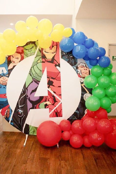 Don't miss this amazing Avengers-themed superhero birthday party! The party decorations are fantastic! See more party ideas and share yours at CatchMyPary.com Marvel Avengers Birthday Party, Marvel Avengers Party, Avengers Birthday Party Ideas, Disney Homecoming, Birthday Marvel, Avengers Party Decorations, Avengers Birthday Party Decorations, Avengers Birthday Party, Superhero Party Decorations