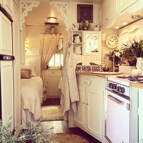 How to Remodel Your Old Camper? Tips and Ideas - Camper Life Camping Vintage, Chuck Box, Rv Makeover, Travel Trailer Remodel, Camper Makeover, Tiny House Kitchen, Camper Living, Camper Renovation, Vintage Travel Trailers